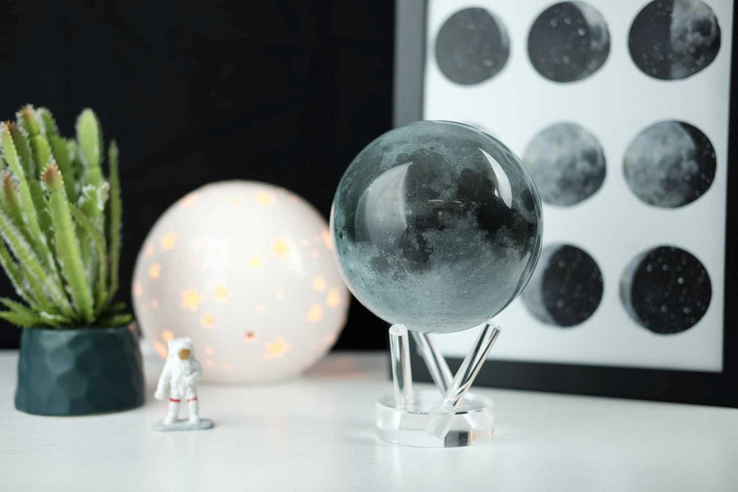 11.5cm Moon Magnetic Spinning Globe