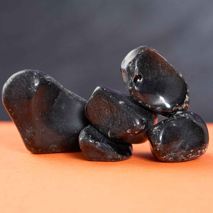 Mini tumbled Black Obsidian 1cm